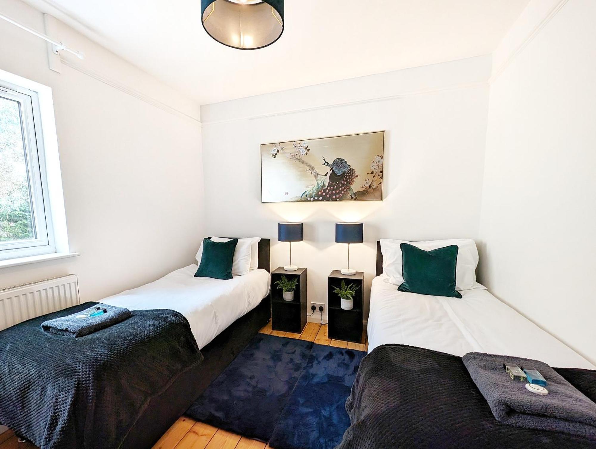 Central Cambridge, Charming 3-Bed House With Free Parking! Экстерьер фото