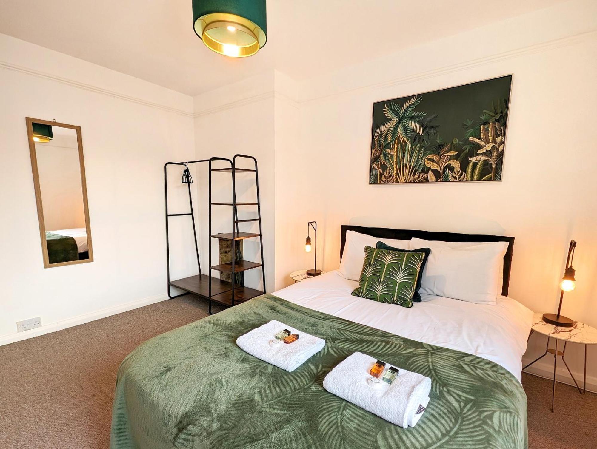 Central Cambridge, Charming 3-Bed House With Free Parking! Экстерьер фото