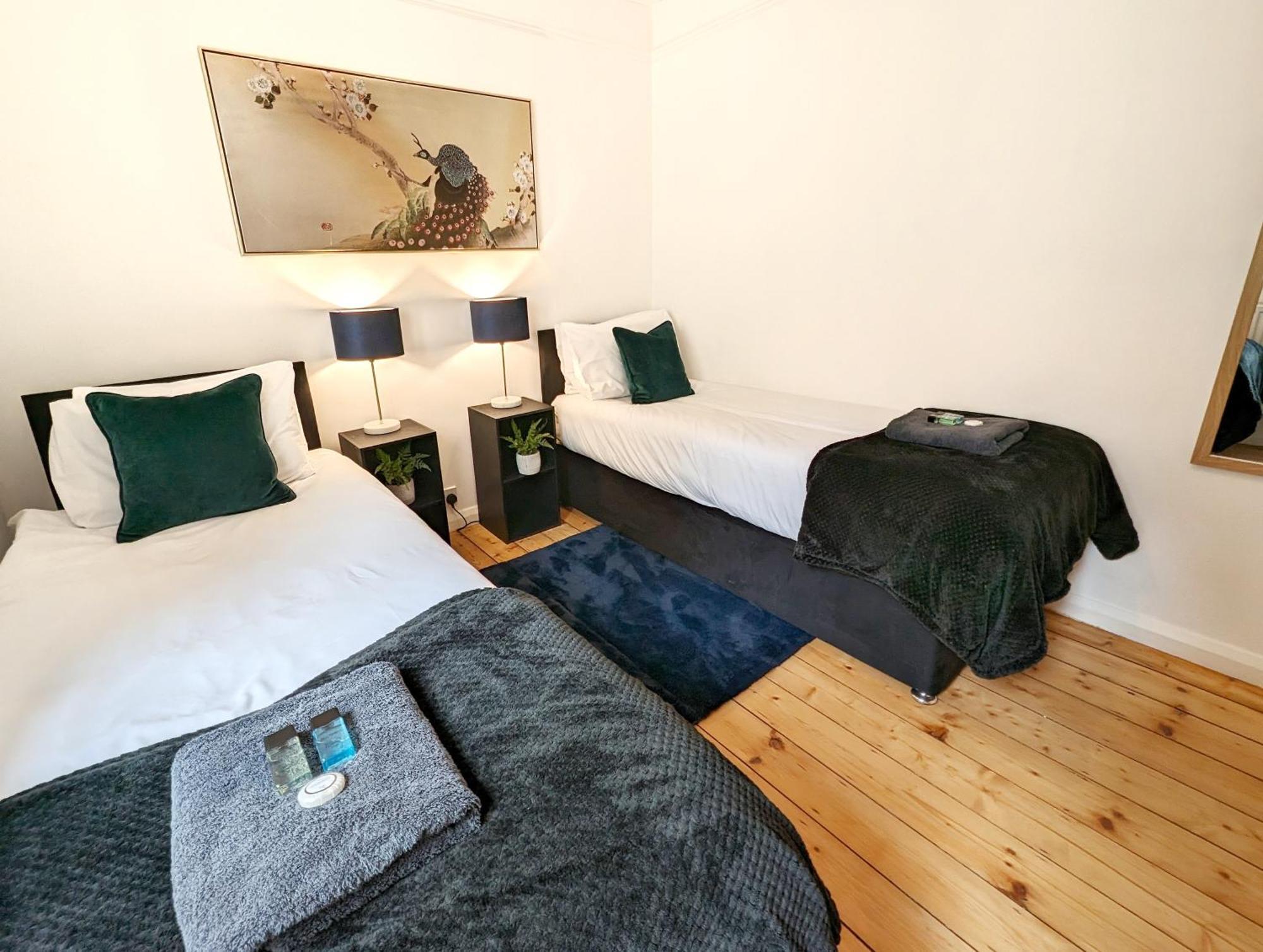 Central Cambridge, Charming 3-Bed House With Free Parking! Экстерьер фото